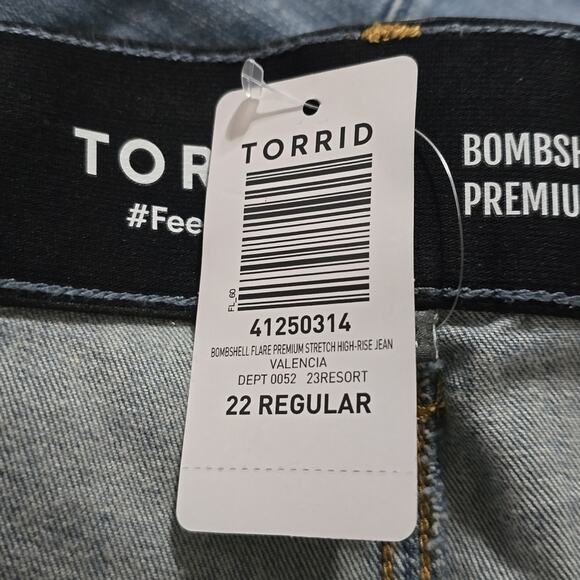 Torrid Bombshell Flare Premium Stretch High-Rise Jean in Valencia Plus‎ Size 22 - Picture 13 of 15